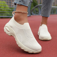 AeroSlip™ – Leichte Orthopädische Slip-On Schuhe für Damen in Aprikose