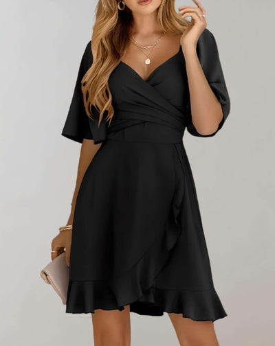 Aria - Minikleid mit Rüschendesign und weiten halblangen Ärmeln Kleid