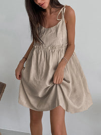 Maica - Preppy ärmelloses Minikleid in Khaki