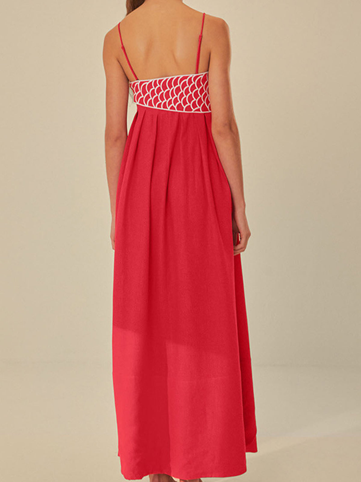 Scarlett - Besticktes halbdurchsichtiges Fischkleid