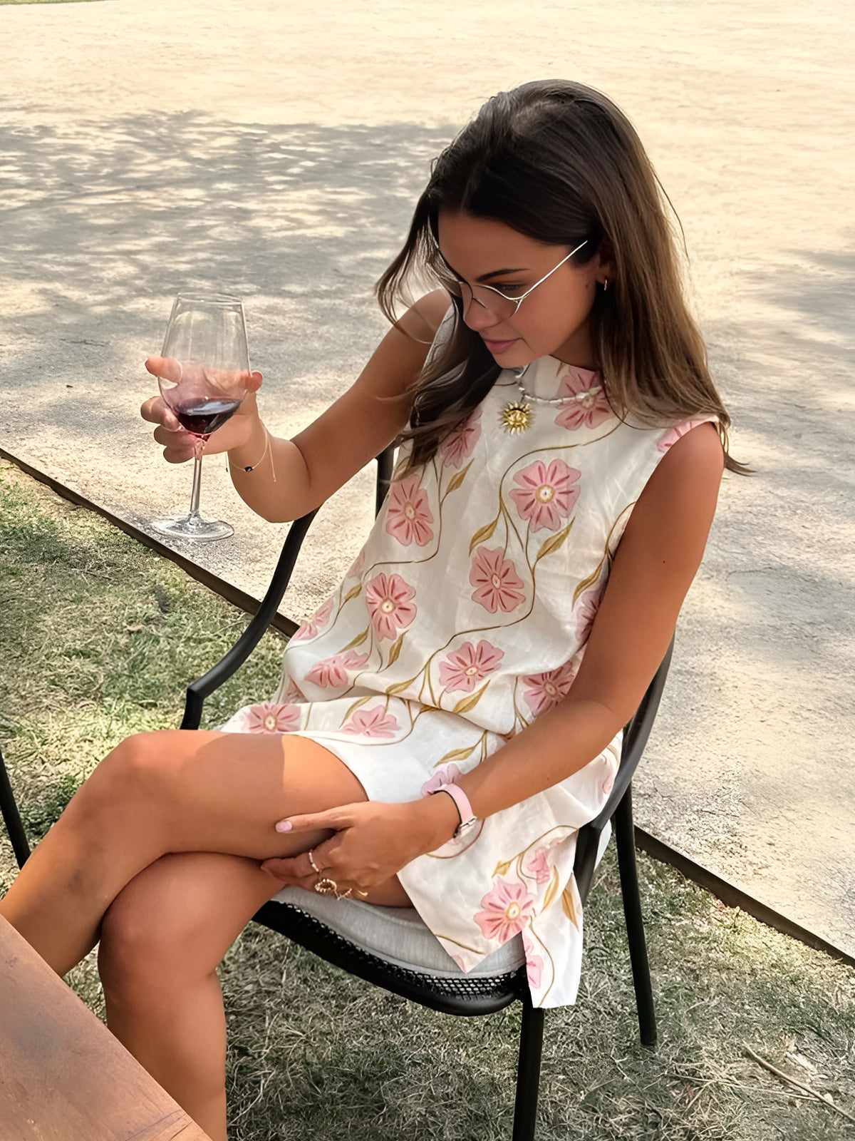 Ava - Romantisches ärmelloses kurzes Kleid mit Druck