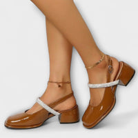 Celandra - Mary Janes mit Glitzer-Riemen und Blockabsatz in Braun