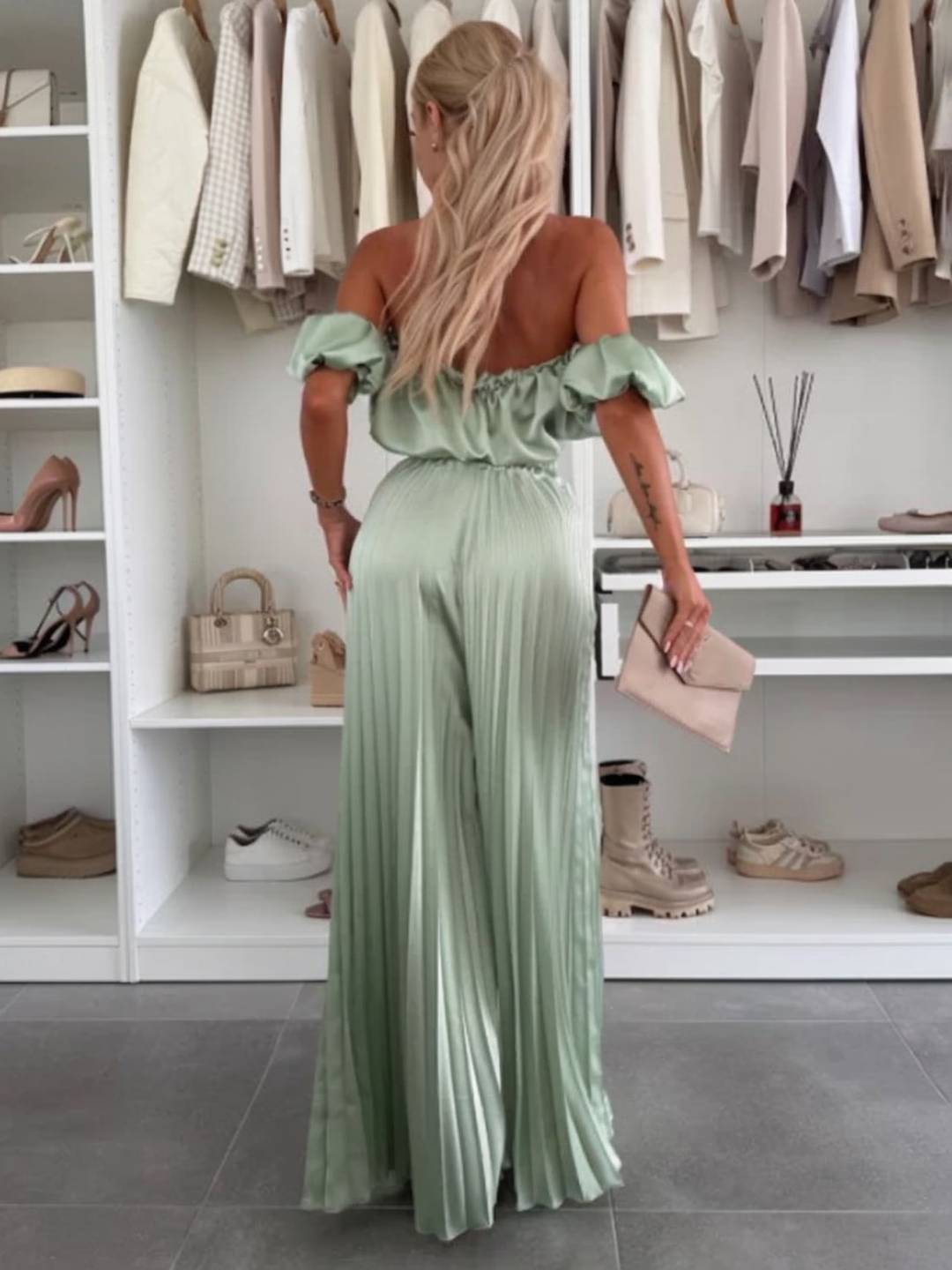 Araceli | Zweiteiliges Set mit Plisseehose und schulterfreiem Oberteil