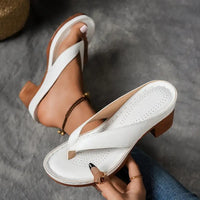 Lizzy | Elegante und bequeme Slipper in Weiß