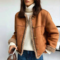 Damen Oversized Kunstschaffell-Jacke mit Sherpa-Futter und Knopfleiste für Herbst und Winter in Braun