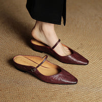 Damen Pantoletten im Slip-On-Stil in Kastanienbraun