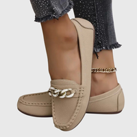 Damen Slip-On Loafer mit Kettendetail – Elegante und Bequeme Sommerschuhe in Beige
