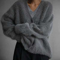 Damen Strickjacke Oversized mit V-Ausschnitt Flauschige Oberbekleidung für Herbst und Winter in Dunkelgrau
