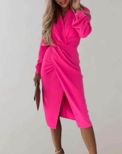 Darlene - Schön sitzendes Kleid mit hohem Schlitz und langen Ärmeln Kleid