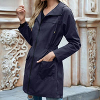 Stylischer Windbreaker Trenchcoat für Frauen - Elsa in Marineblau