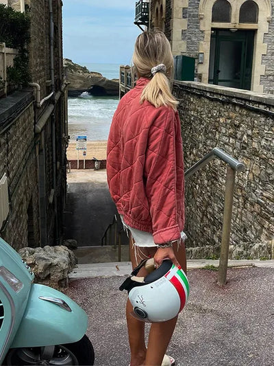 Elegante Oberbekleidung für stilbewusste Frauen - Trendige Mode für jede Gelegenheit