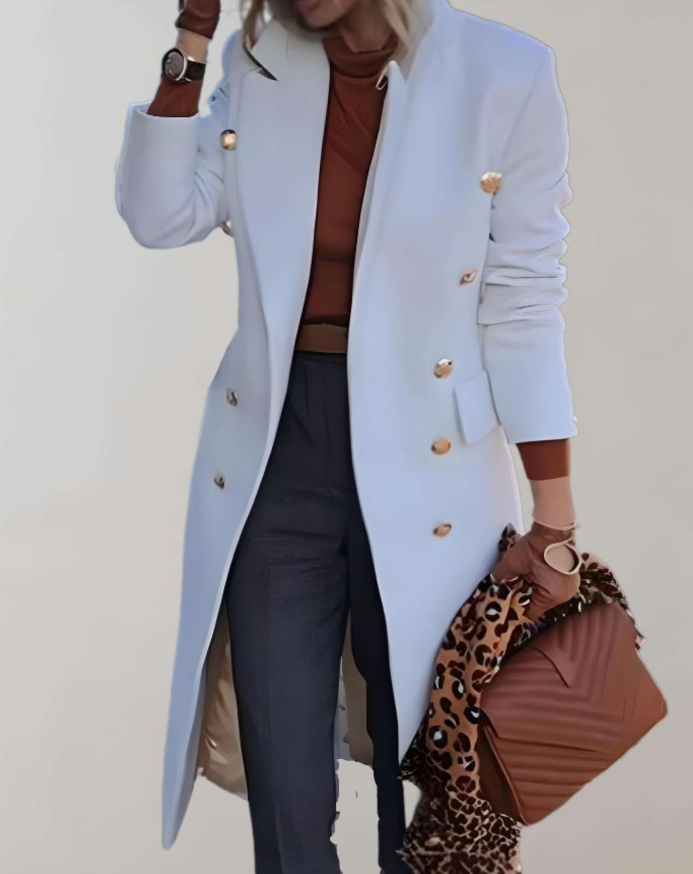 Eva -  Lange gut sitzende Manteljacke mit großen goldenen Knöpfen Jacke