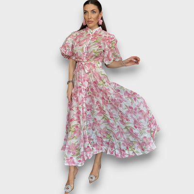 Celindra – Maxi-Kleid mit floraler Struktur und Bindegürtel