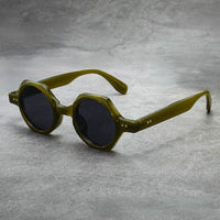 Achteckige Retro-Sylvesterbrille in Olivgrün