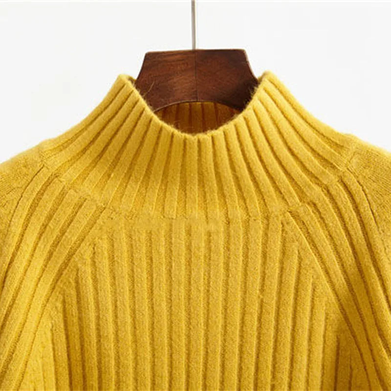 Sonia  - Gerippter Rollkragenpullover mit Ballonärmeln