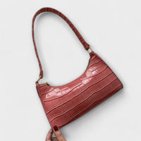 Brava - Glänzende Ledertasche in Rosa
