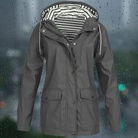 Regenfeste Windjacke für Frauen - Hellee in Grau