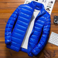 Florian | Steppjacke mit Kapuze für Winter in Saphirblau (Kragenstil)