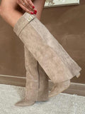Taupe