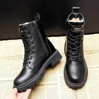 Moderne Winterstiefel für Frauen in Schwarz