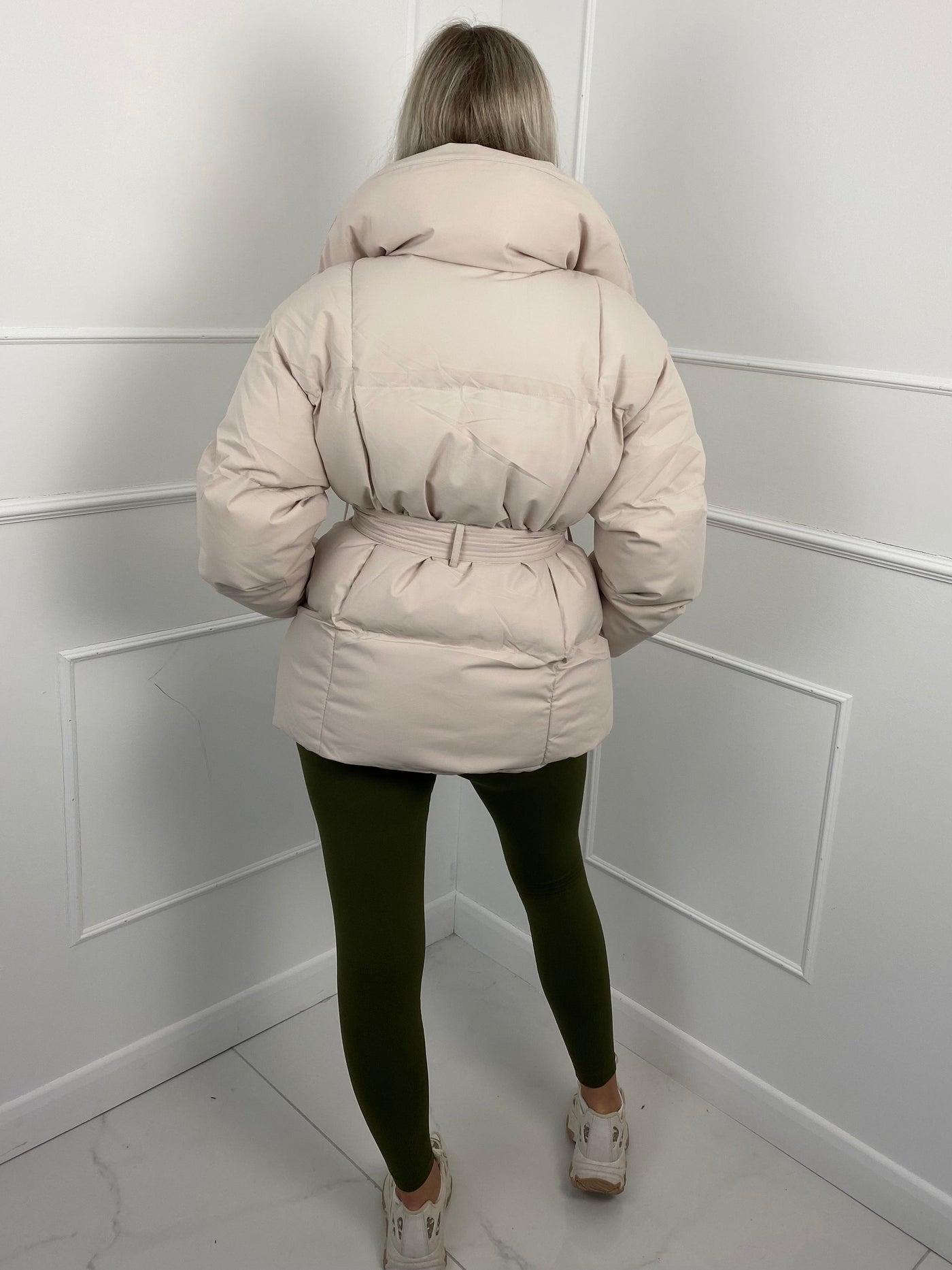 Elina™ | Gesteppte Kurzjacke mit Taillengürtel