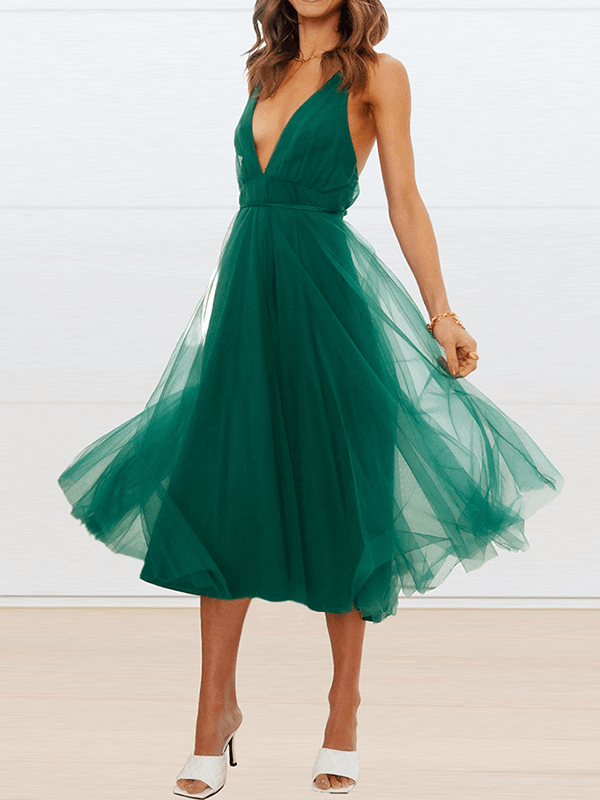 Schickes, Bauschiges Midi-Trapezkleid aus fließendem Tüll, rückenfrei, mit zarten Trägern und V-Ausschnitt für Damen, ideal für Cocktailpartys