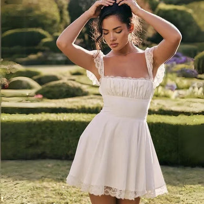 Kira | Viereck Ausschnitt mit Spitze Mini Dress