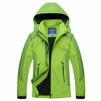 Liliana - Wasserdichter Windbreaker mit Kapuze in Grün