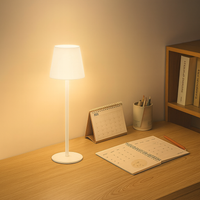 Liora | Moderne kabellose LED-Tischleuchte in Weiß