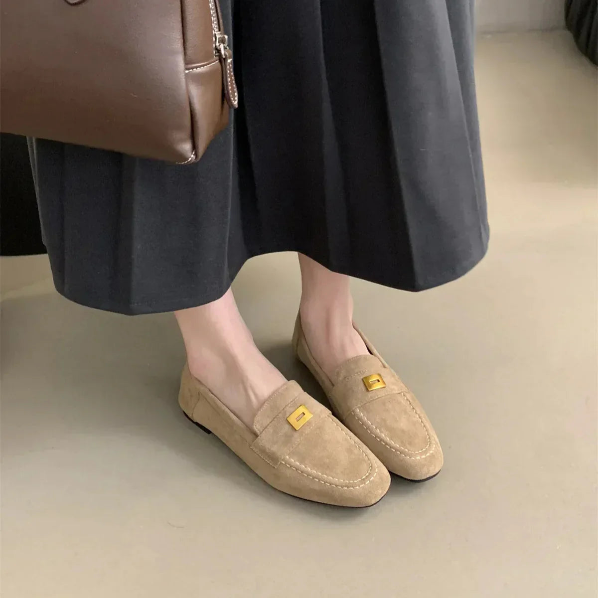 Lina - Britische Schuhe aus leichtem Wildleder