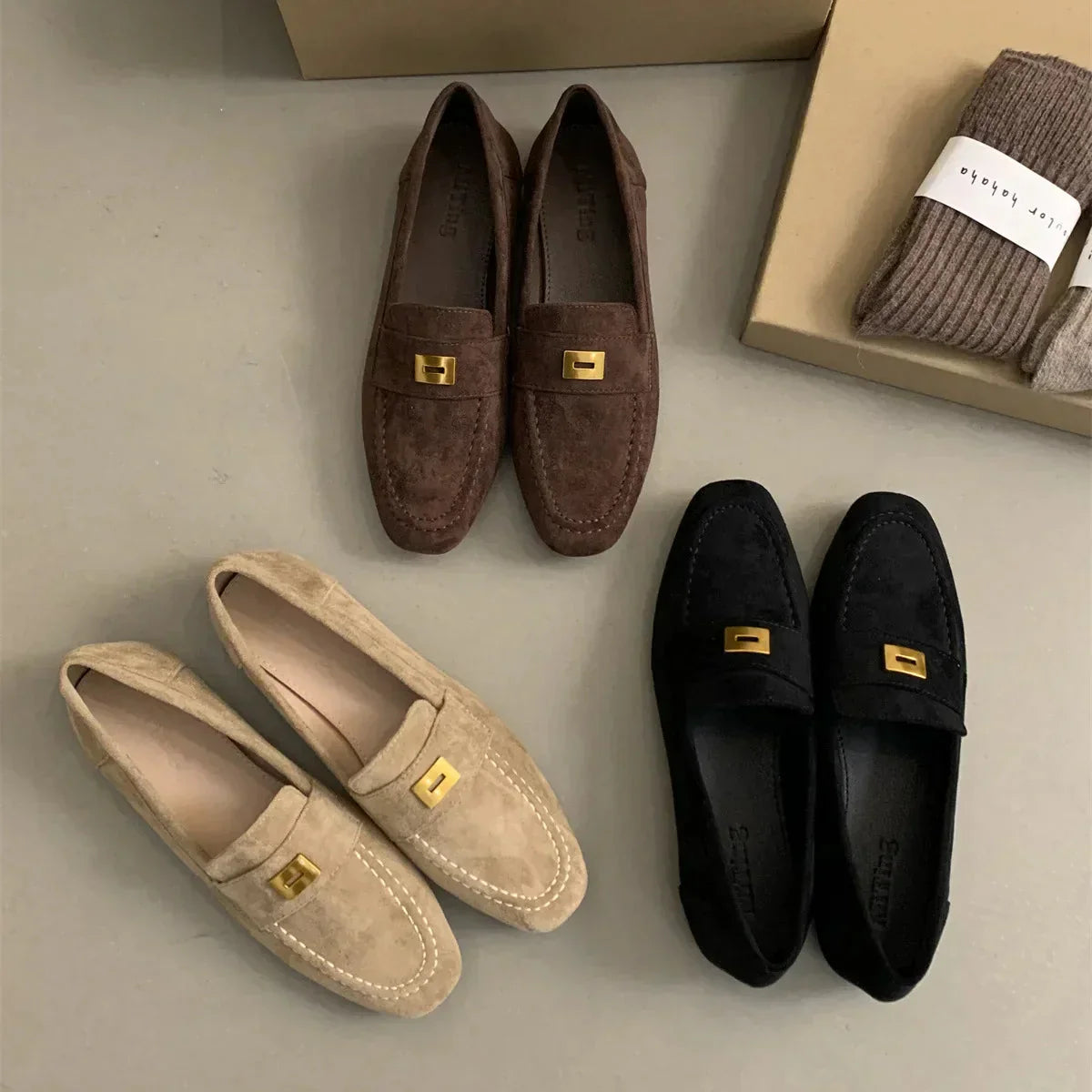 Lina - Britische Schuhe aus leichtem Wildleder