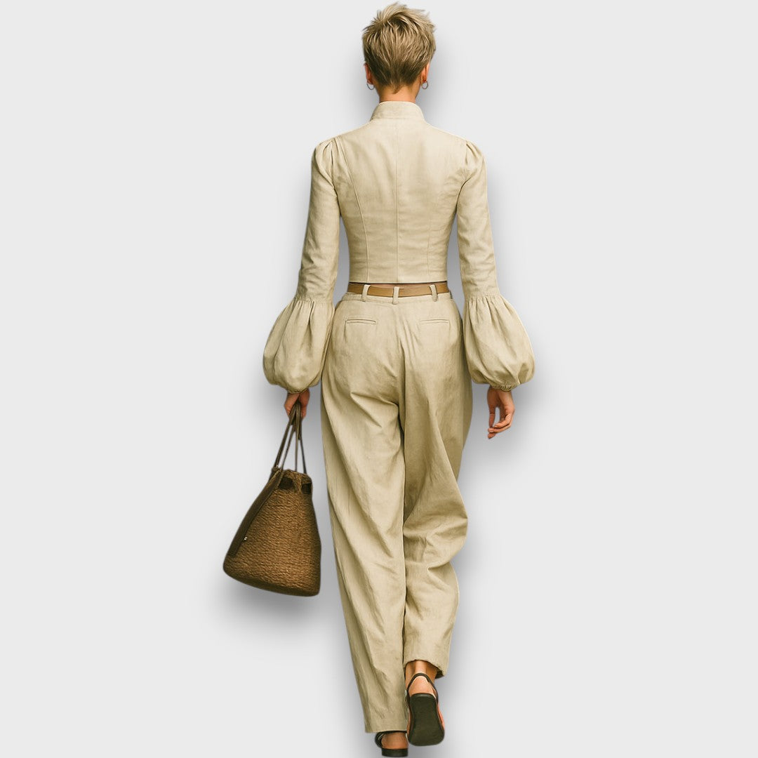 Serenya – Zweiteiliges Set mit Stehkragenbluse