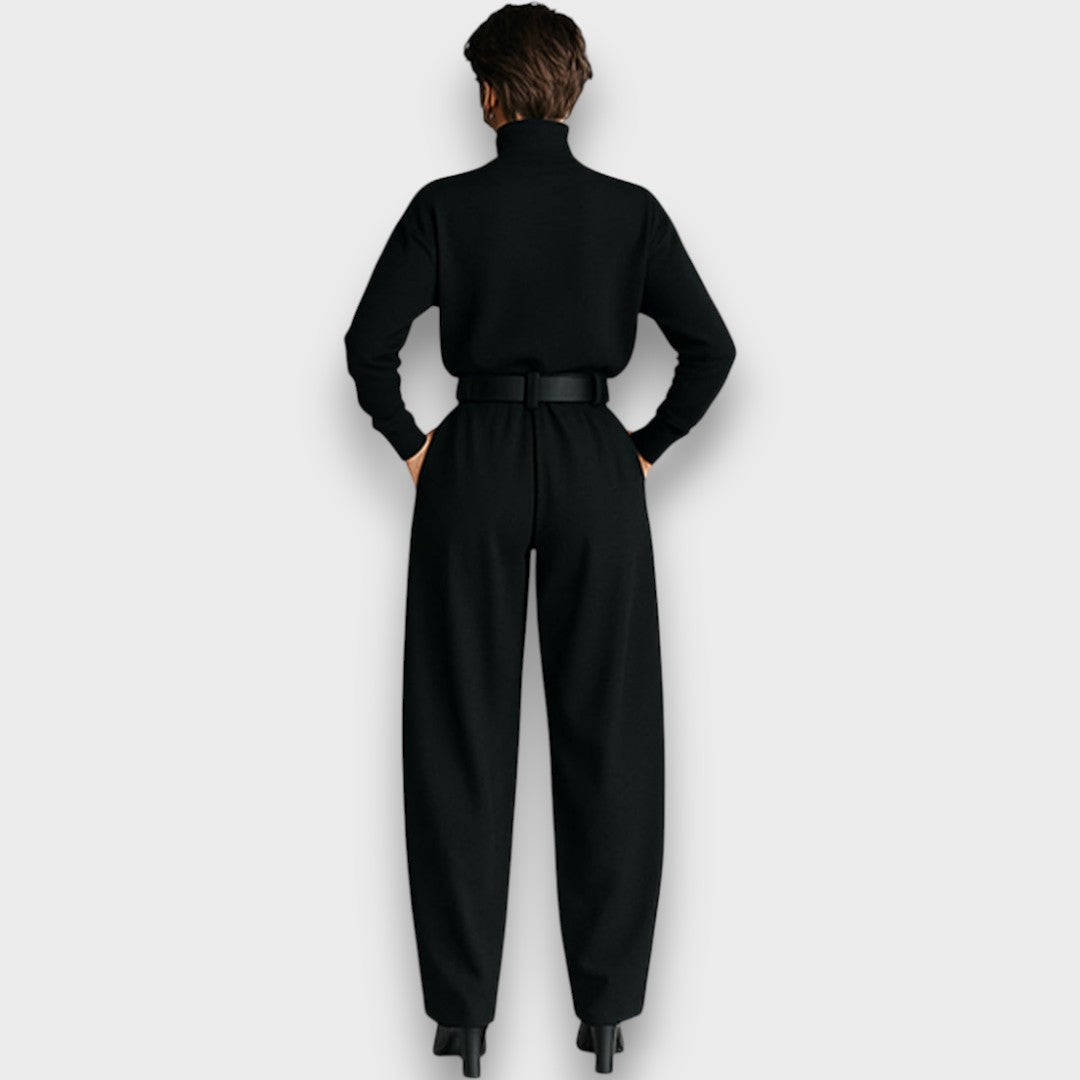 Nivara – Schwarzes Set mit Stehkragen und weitem Schnitt