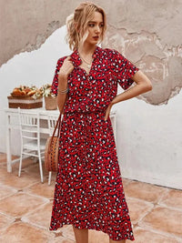 Gloria - Elegantes kurzärmliges Hemdblusenkleid mit Polka Dots und Kordelzug in der Taille in Rot
