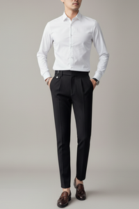 Theodore | Slim-Fit Bundfalten Anzughose in Schwarz