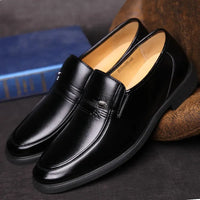 George | Klassischer Schnitt Schlupf Penny-Loafer in Schwarz