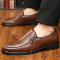 George | Klassischer Schnitt Schlupf Penny-Loafer in Braun