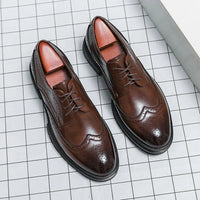 Griffin | Runde Zehenbox Hochglanz Elegante Schuhe in Braun