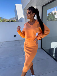 Hailey | Luxes Bequemes Sweatshirt und Kleid Set in Orange