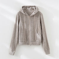 Damen Gestreifte Kapuzen-Zip-Strickjacke mit Eingrifftaschen und schmalem Rippbündchen Nord Taschen in Khaki Gestreiftes Top