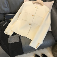 Damen Stilvolle Kurzjacke mit Knopfdetails Nord Taschen in Wolkenweiß