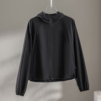 Damen Ultraleichte atmungsaktive Kapuzenjacke mit Raglanärmeln und Reißverschlusstaschen Nord Taschen in Schwarz