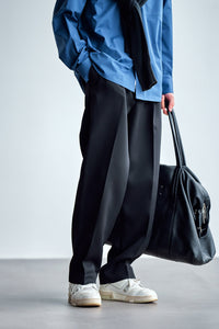 Herren Weite Chino-Hose mit Bundfalten und lockerem Schnitt Nord Taschen in Schwarz