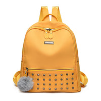 Damen modischer Rucksack mit Nieten und Pom-Pom Nord Taschen in Gelb