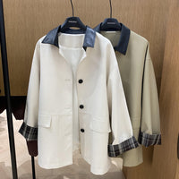 Damen Kurzjacke im Oversize-Trenchstil mit kontrastkragen aus Kunstleder und karierter Umschlagmanschette Nord Taschen in Khaki