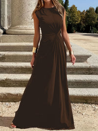 Damen Maxikleid mit elegantem Wickeldesign und schmeichelndem Schnitt in Braun