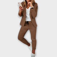 Sophia – Elegantes und bequemes Blazer-Set in Braun