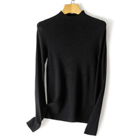 Damen Feiner Stretch-Feinstrickpullover mit halbem Stehkragen und schlanker Silhouette Nord Taschen in Obsidienschwarz