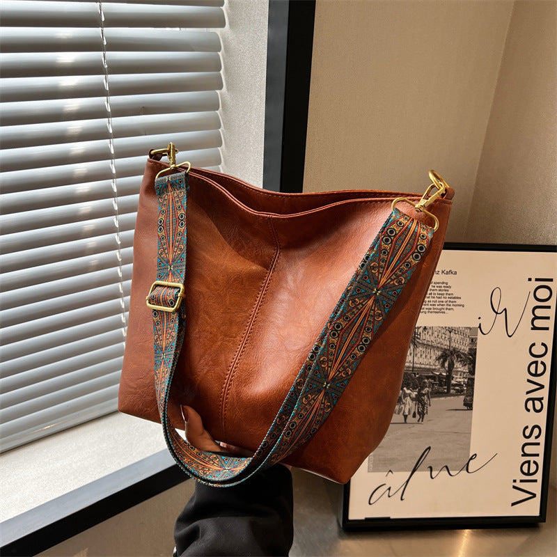 Vintage Eleganz: Stilvolle Kreuztasche für Damen