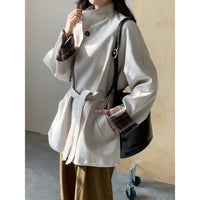 Damen Oversize Trenchcoat mit Taillengürtel und karierter Ärmelaufschlag Nord Taschen in Beigegrau (High-End-Serie)